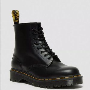 Dr Martens Bex Smooth Leather 8 Eye Lace Up Air Wair Boots Womens size 6, Mens 5